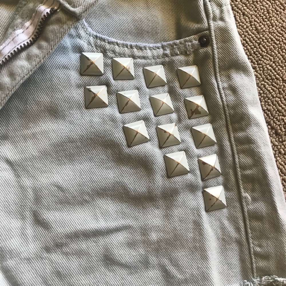 $69 BDG Studded Shorts | Size 24 - Picture 4 of 7